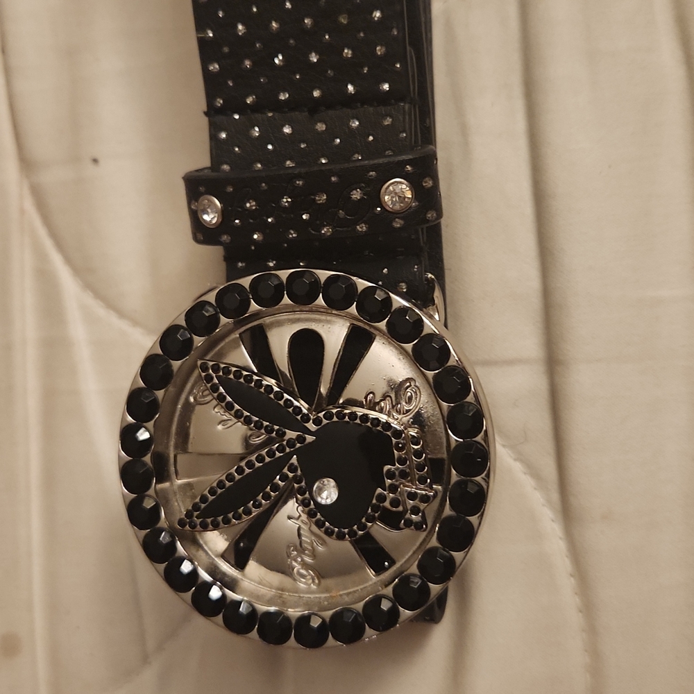 Y2K Playboy bunny belt with spinning buckle
